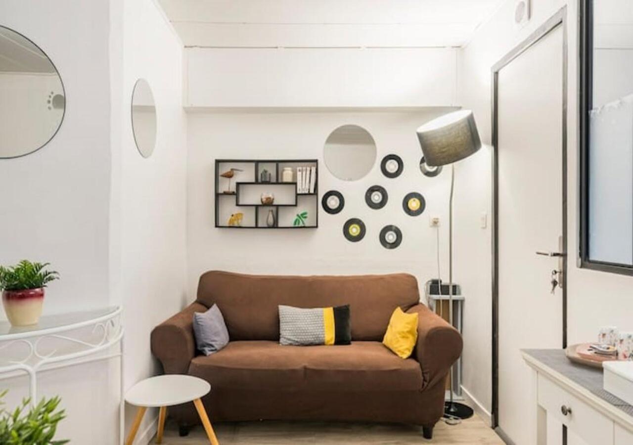 Chambres Privees Dans Maison Avec Jardin-Proche Ldlc-Groupama Stadium-Eurexpo Vaulx-en-Velin Room photo